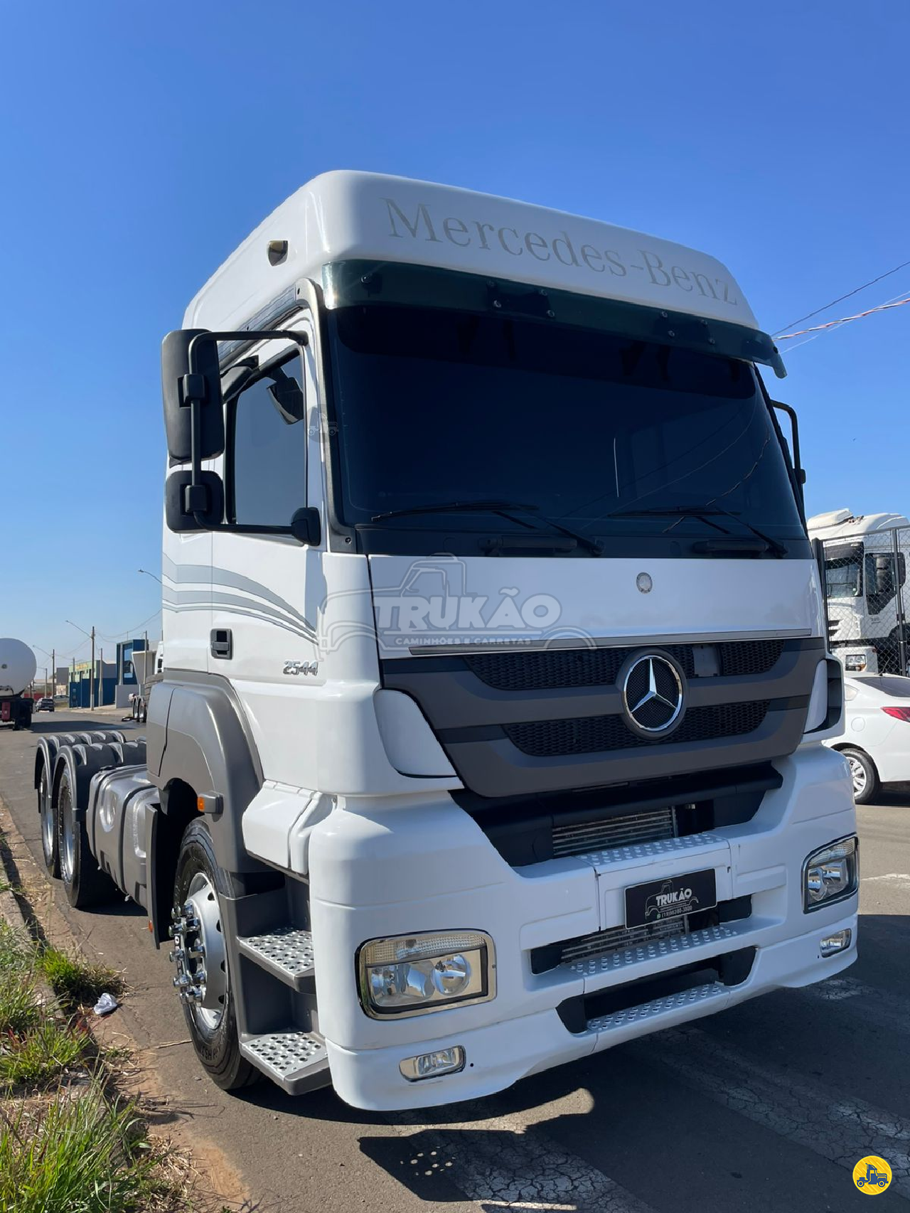 CAMINHAO MERCEDES-BENZ MB 2544 Cavalo Mecânico Cavalo 6x2 Trukão Caminhões MOGI-MIRIM SÃO PAULO SP